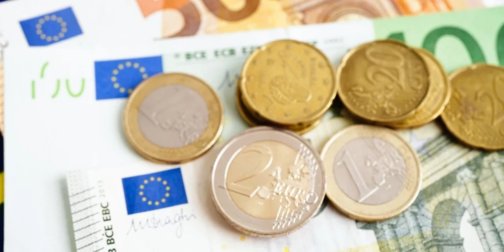 SVF sagaida, ka Latvijas reālā iekšzemes kopprodukta (IKP) pieaugums šogad sasniegs apmēram 1%, bet inflācija pieaugs līdz aptuveni 3%.