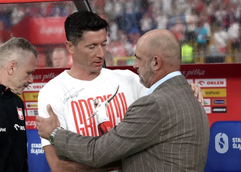 Robertam Levandovskim un trenerim Kamilam Probežam nav labu attiecību.