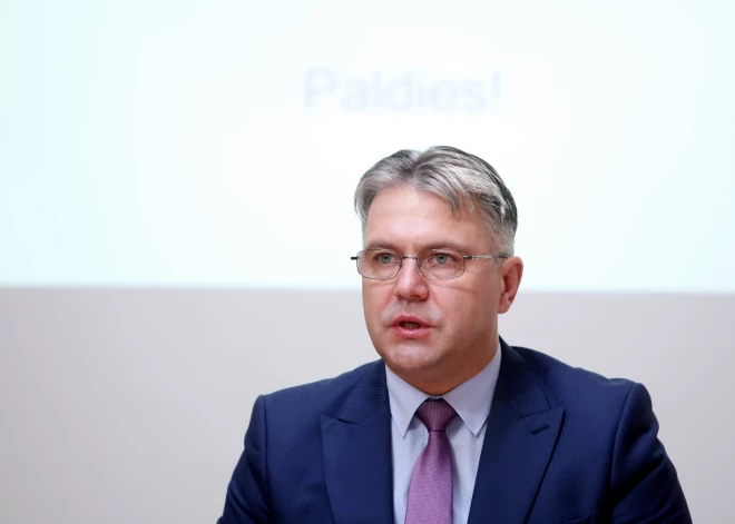 "Draudzībā ar zaļo pūķi" apspriestais tiesībsargs Juris Jansons sniegs ziņojumu Saeimai