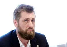 "Latvijas dzelzceļa" valdes priekšsēdētājs Artis Grinbergs skaidro situāciju ar peronu pārbūvi, elektrifikāciju un kravu tranzītu