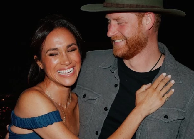 Megana Mārkla un princis Harijs izmanto Lilibetas dzimšanas dienas torti, lai nosūtītu vēstījumu karaliskajai ģimenei