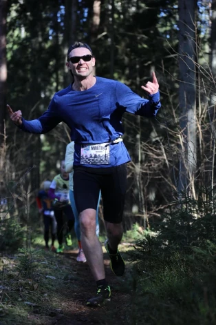 Ziema vai vasara – Mārtiņš skrien.