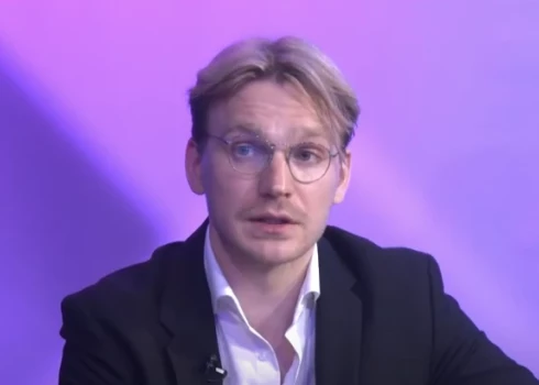 Ģimenes ārsts Gints Martinsons. Foto: ekrānuzņēmums no video