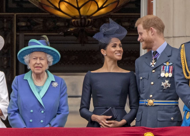 Kāds bija prinča Harija un Meganas Mārklas viens vārds, kas lika karalienei bīties no "katastrofas"?