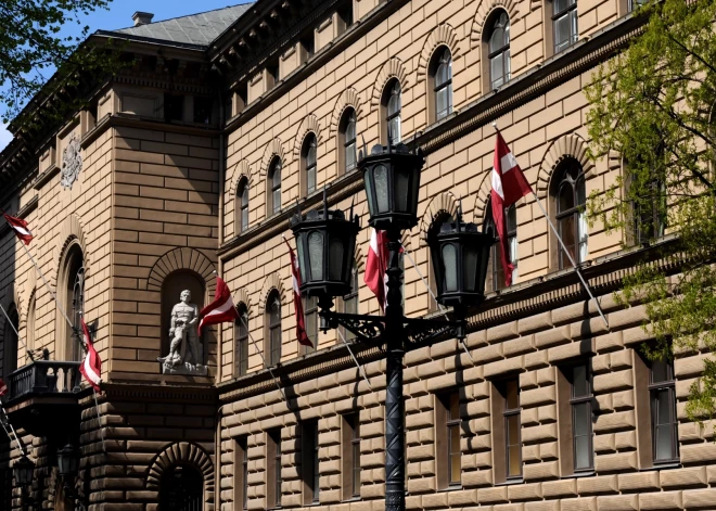 NA rosina iespēju izslēgt no Saeimas par deputāta zvēresta pārkāpšanu