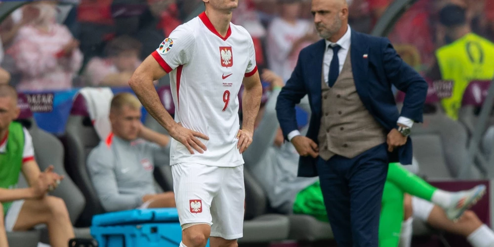 Roberts Levandovskis pēc paziņojuma, ka nespēlēs izlasē Mihala Proberža vadībā nesagaidīja diez ko lielu komandas biedru atbalstu.