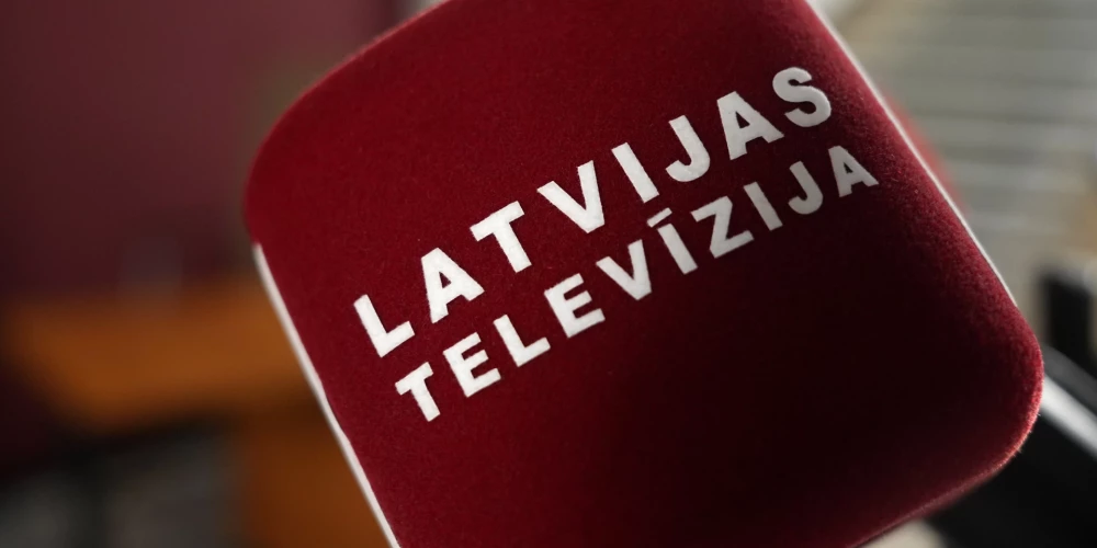 Saeimas opozīcijas deputāti nav apmierināti ar Latvijas sabiedriskā medija (LSM) priekšvēlēšanu diskusijas vadītāja aicinājumu runāt latviski, nevis latgaliski, kas izskanēja Rēzeknes deputātu kandidātu diskusijā pēc jautājuma par latgaliešu valodu, liecina iesniegums, ko ceturtdien skata Saeimas Pieprasījumu komisija.