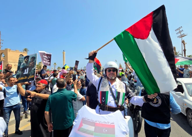 Ēģiptē aizturēti simtiem palestīniešu atbalstītāju, kuri plānoja gājienu uz Gazas joslas robežu