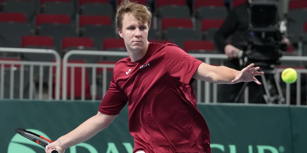 Latvijas Deivisa kausa izlases spēlētājs Kārlis Ozoliņš.