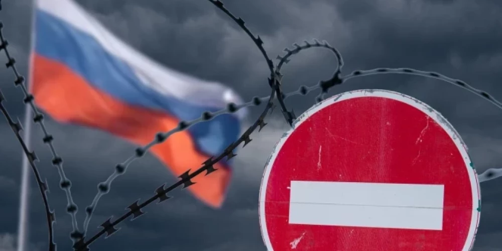 Нарушение запрета будет считаться основанием для немедленного прекращения трудовых отношений с соответствующим сотрудником.