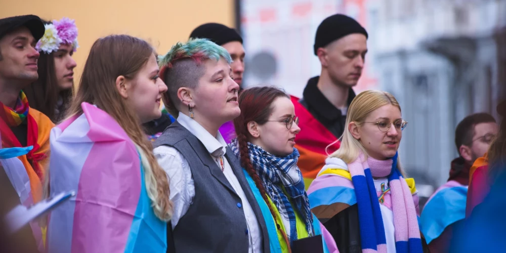 Pasākuma rīkotāji informē, ka protesta laikā tiks prezentēts ziņojums ar datiem un rekomendācijām, kas kalpos gan kā spogulis pašai kvīru kopienai, gan kā rīcības plāns politiķiem.