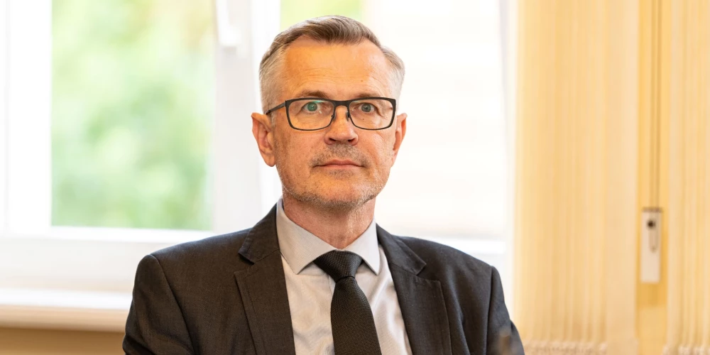 Ainars Latkovskis šodien sveicams vārdadienā.