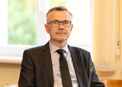 Ainars Latkovskis šodien sveicams vārdadienā.