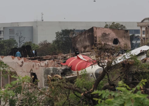 "Air India" lidmašīnas katastrofā bojāgājušo skaits pieaudzis līdz 265.