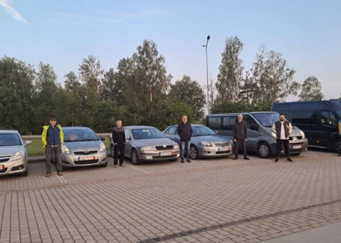 Talsu novada pašvaldības dome 29. maijā pieņēma lēmumu ziedot vairākas pašvaldības automašīnas.