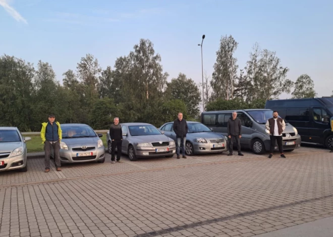 Talsu novads nosūta četras automašīnas Ukrainai, atbalstot Ukrainas bruņotos spēkus un sadraudzības pilsētu Čortkivu