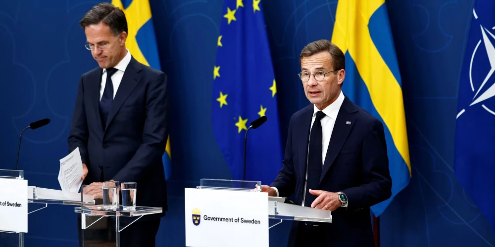 Nepilnas divas nedēļas pirms NATO samita Zviedrija un Nīderlande piektdien paziņojušas par nodomu atvēlēt aizsardzībai 5% no iekšzemes kopprodukta (IKP).