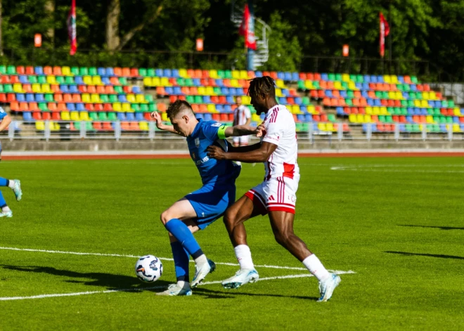 "Liepājas" futbolisti cīņā par ceturto pozīciju spēlē neizšķirti ar "Daugavpili"; "Jelgava" izrauj uzvaru pār "Metta"