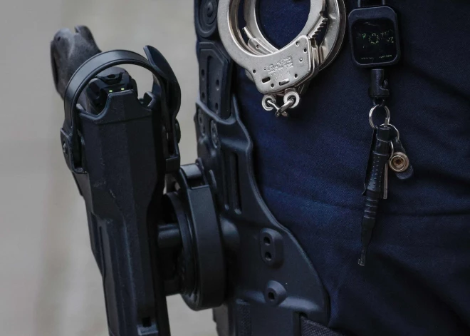 Norvēģijas policisti drīkstēs nēsāt ieročus, pildot savus ikdienas pienākumus