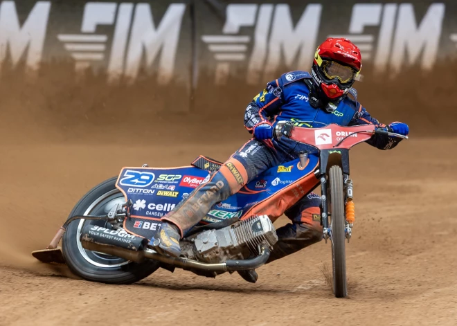 Ļebedevam neveiksmīgs pirmais no diviem spīdveja "Grand Prix" posmiem Mančestrā