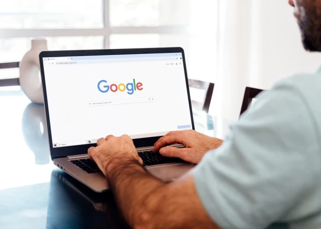 Новостные сайты по всему миру стали терять читателей. Во всем обвинили Google