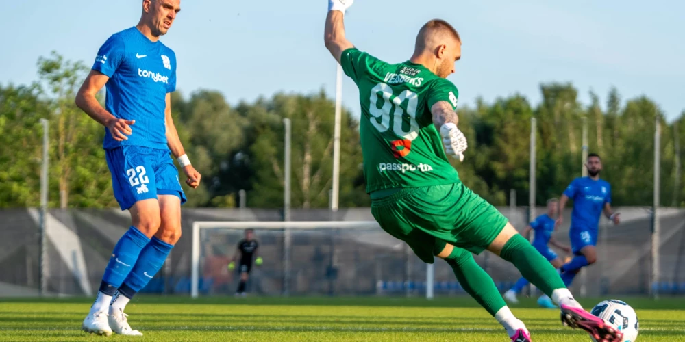 "Tonybet" Latvijas futbola virslīgas mača kompensācijas laikā RFS izrauj uzvaru.
