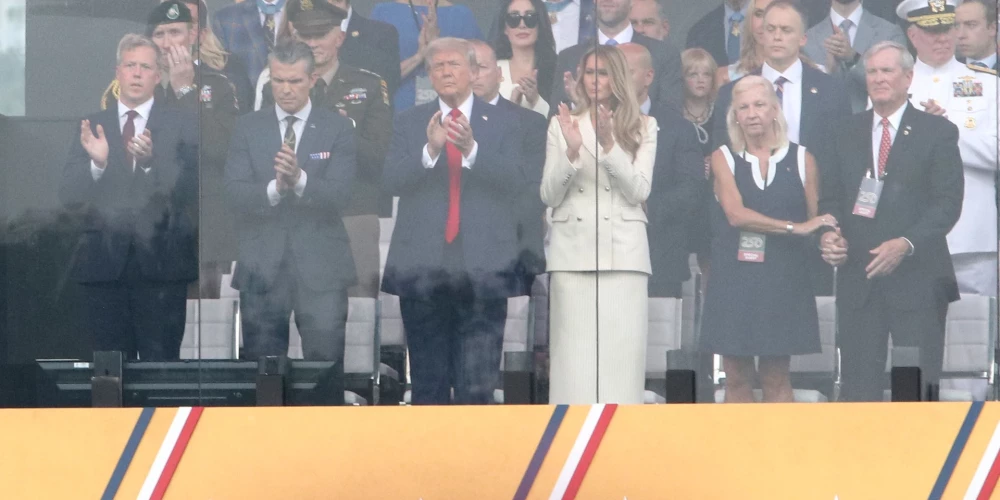 ASV armija svin 250. gadadienu ar grandiozu militāro parādi Vašingtonā.