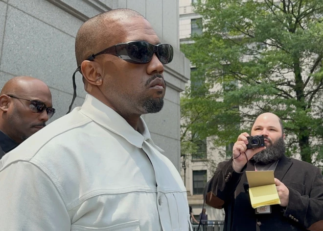 Kanje Vests redzēts tiesā – atbalsta Diddy skandalozajā prāvā