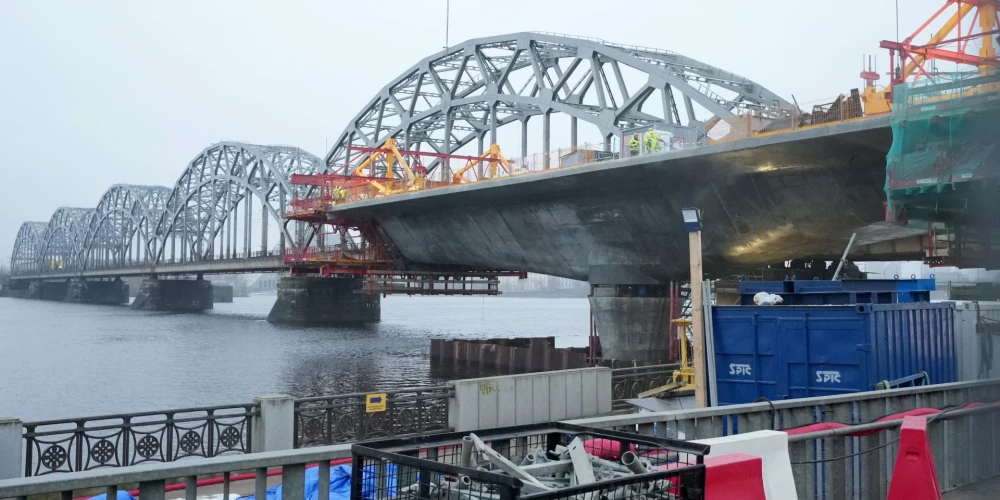 ID: 24818192 "Rail Baltica" tilta pār Daugavu būvniecības darbi.
