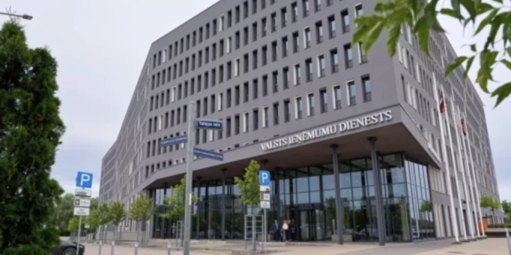 2025.gada 1.janvārī Latvijā kopējie nodokļu parādi bija 844,276 miljonu eiro apmērā.