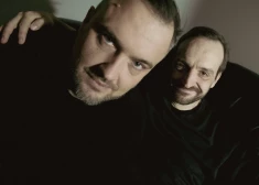 Ar savu gada dziesmu klajā nāk muzikālā apvienība "Čipsis un Dullais"