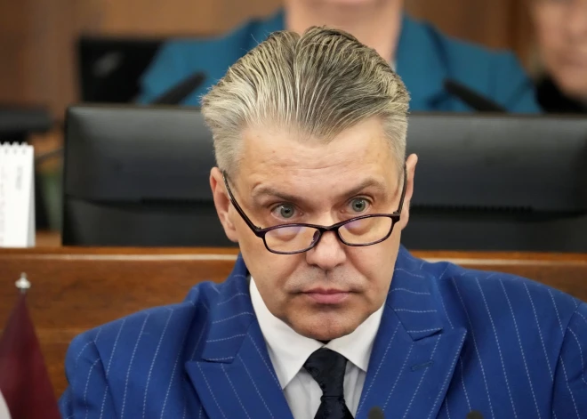 Омбудсмен созрел: Юрис Янсонс подал официальное заявление об отставке