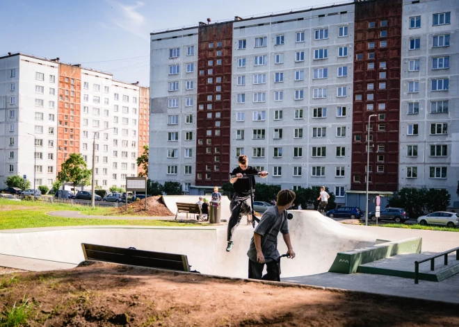 Vecmīlgrāvī atklāts jauns skeitparks