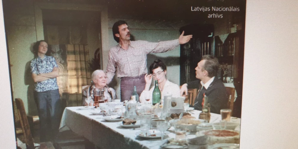 Giluču Jāzeps filmā "Limuzīns Jāņu nakts krāsā" ir viena no spilgtākajām Romualda Ancāna lomām.