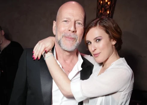 Брюс Уиллис со своей старшей дочерью Румер в 2013 году.