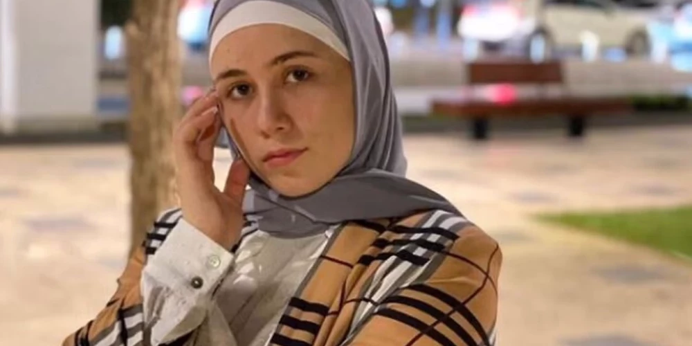 Izcilā Latvijas svarcēlēja Rebeka Ibrahima paziņojusi, ka vais nesazinās ar savu bijušo treneri.