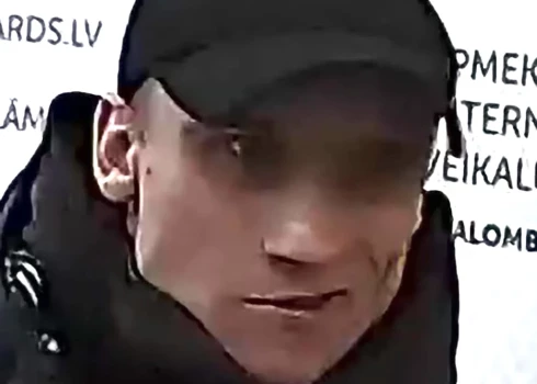 Rīgā tiek meklēta attēlā redzamā persona.
