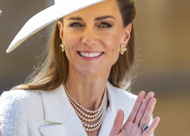 Princese Ketrīna Bikšu lentes ordeņa ceremonijā 2025. gada 16. jūnijā.