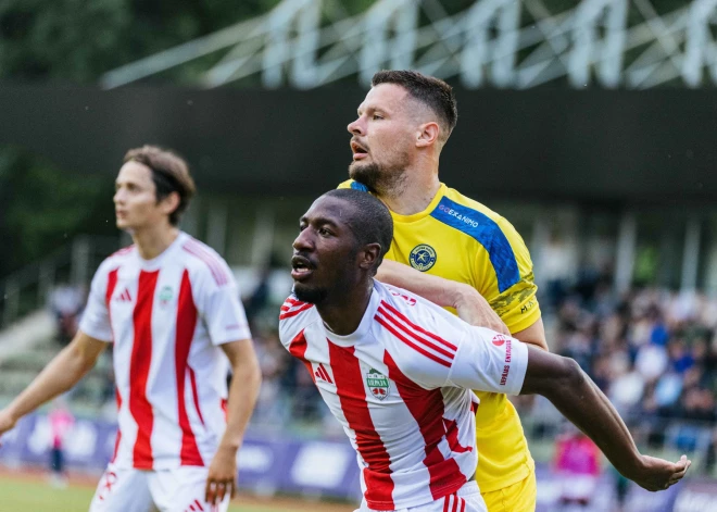 "Liepājas" futbolisti Latvijas virslīgas mačā pārpēj "Super Nova" vienību