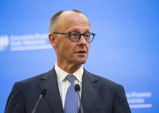 Vācijas kanclers: ASV vajadzētu palielināt spiedienu uz Krieviju, lai apturētu karu Ukrainā