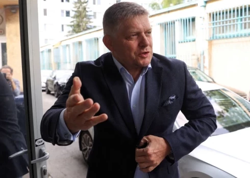 Roberts Fico, tāpat kā vairāki prokremlistiskie politiķi, rosinājis samazināt valsts ieguldījumus aizsardzībai.