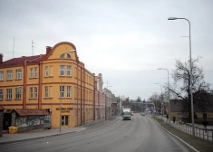 Бауске придется терпеть транзитный поток автомобилей через город до 2030 года