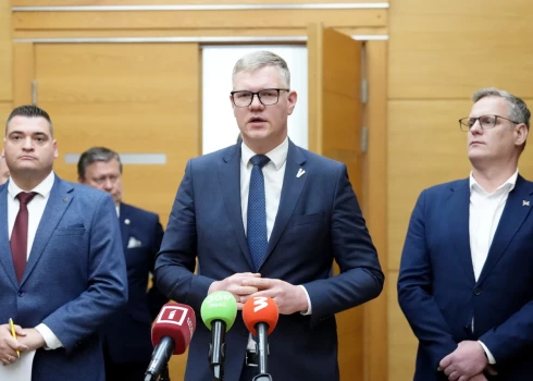 Abu dokumentu mērķis ir nodrošināt efektīvu, stabilu, tiesisku un profesionālu Rīgas domes vadības darbu visā domes pilnvaru termiņā, norāda politiķi.