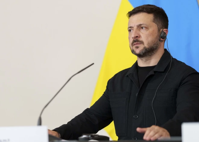 Zelenskis plāno apmeklēt NATO samitu Hāgā