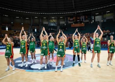 Eiropas čempionāta basketbolā dāmām ievadā grūta uzvara favorītei Francijai, nozīmīgs panākums Lietuvai