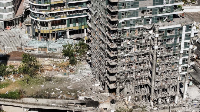 Фото с дрона показывает разрушения на месте удара после ракетной атаки со стороны Ирана по Израилю, Рамат-Ган, Израиль, 19 июня 2025 года.