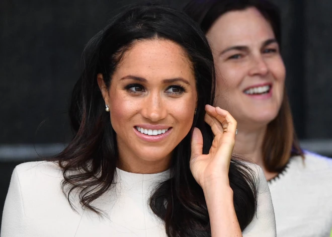 "Esmu patiesa" – Megana Mārkla atbild kritiķiem, kuri nosoda viņu par dejošanu dzemdību nodaļā