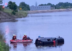 Nacionālboļševiku Osipovu ģimene krievisko Liepāju, katoļi Varakļānos lauž pumpi, Ogrē uzrodas savs “Titāniks”: kriminālā province