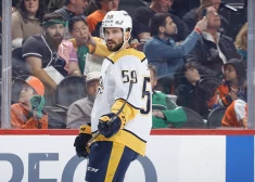 Pēc smadzeņu satricinājuma spēlē NHL hokejistam atklāj nopietnu veselības kaiti