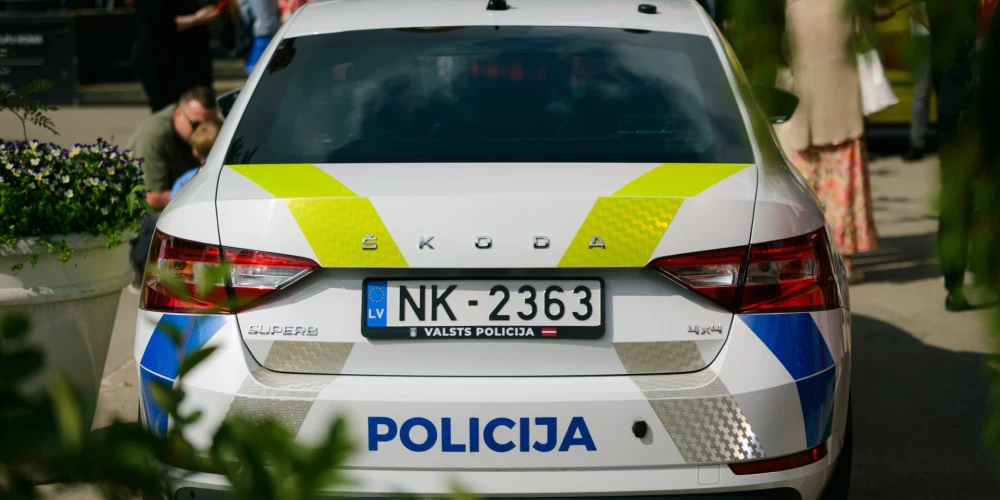 Pašreizējā informācija liecina, ka uzņēmumam nodarīti zaudējumi apmēram 3000 eiro apmērā.
